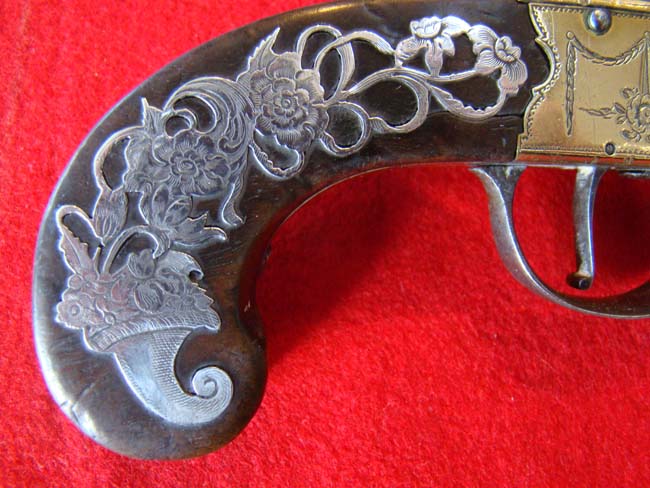 A fine late 18th century English tap action over/under brass barreled flintlock pistol — image 3